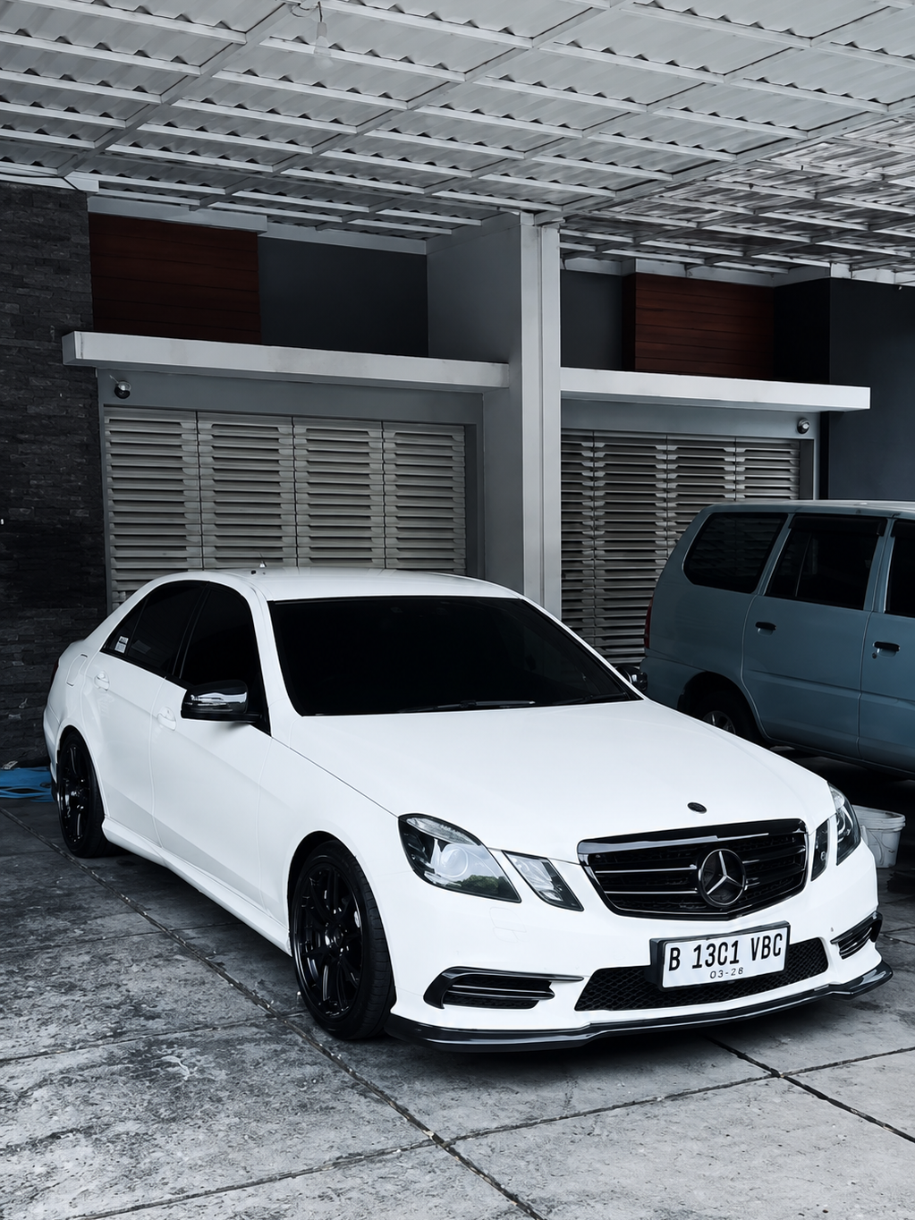 Layanan Home Service Kaca Film Mobil 3M 